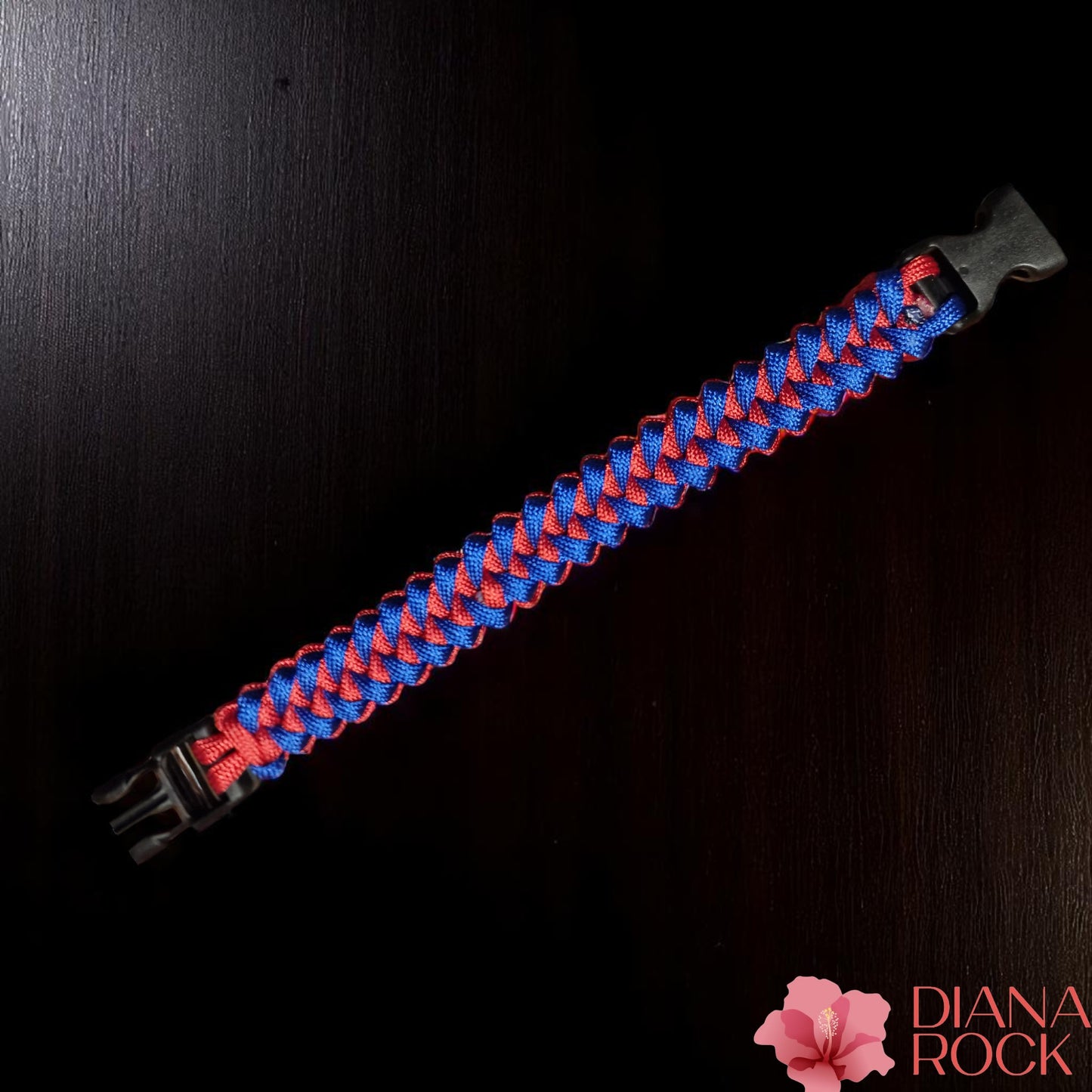 Pulsera de supervivencia